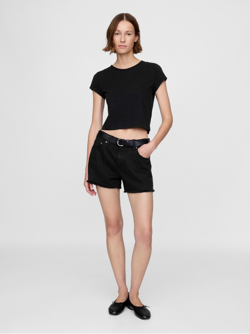 GAP 4" Mid Rise Ultra Soft Relaxed Cutoff Denim Jean Shorts Black